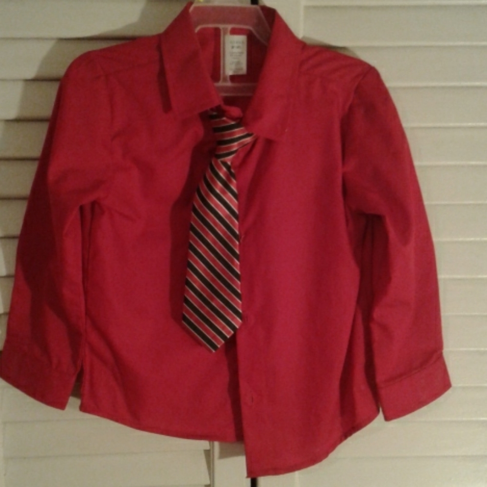 Boys long sleeve button up dress shirt with tie